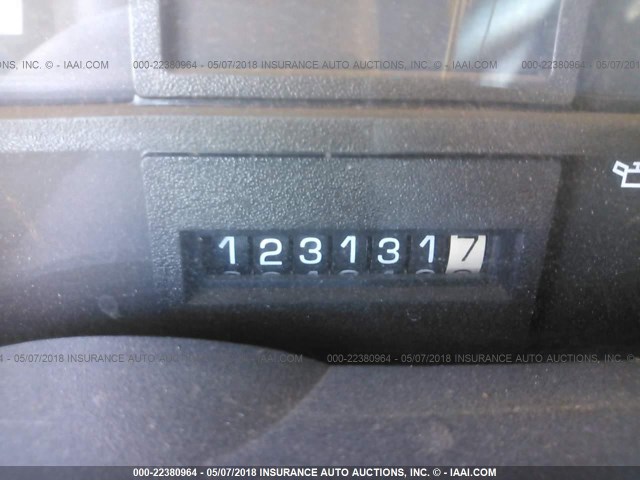 1GBJ7H1CXWJ113243 - 1998 CHEVROLET C-SERIES C7H042 თეთრი ფოტო 6