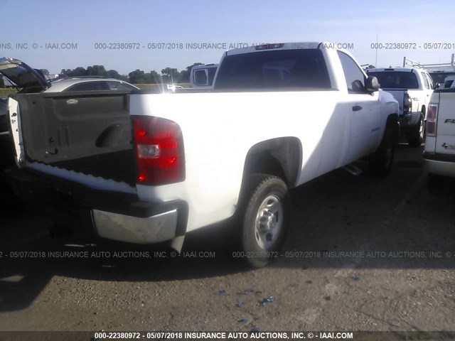 1GCHC24K57E526851 - 2007 CHEVROLET SILVERADO C2500 HEAVY DUTY WHITE photo 4