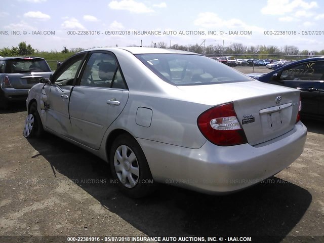 4T1BE32K43U224262 - 2003 TOYOTA CAMRY LE/XLE/SE 银色 照片 3