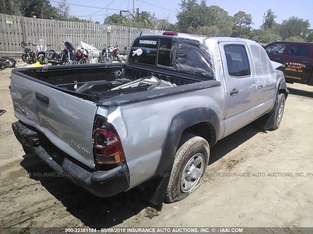 5TFJX4GN4DX017115 - 2013 TOYOTA TACOMA DOUBLE CAB SILVER photo 4