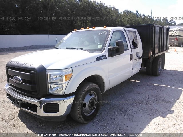 1FD8W3G62EEB45642 - 2014 FORD F350 SUPER DUTY WHITE photo 2