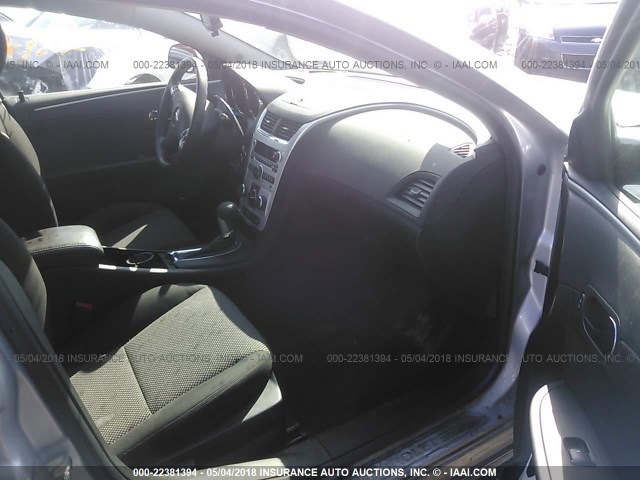 1G1ZC5E14BF337003 - 2011 CHEVROLET MALIBU 1LT 银色 照片 5