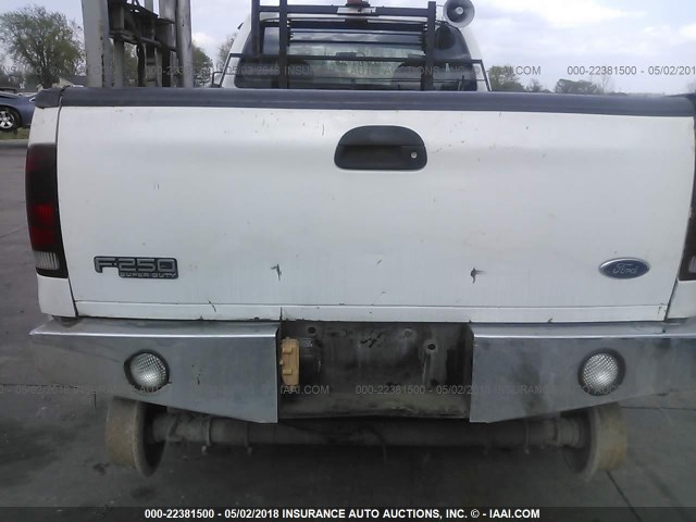 1FTWX31R38EB26887 - 2008 FORD F350 SRW SUPER DUTY WHITE photo 8