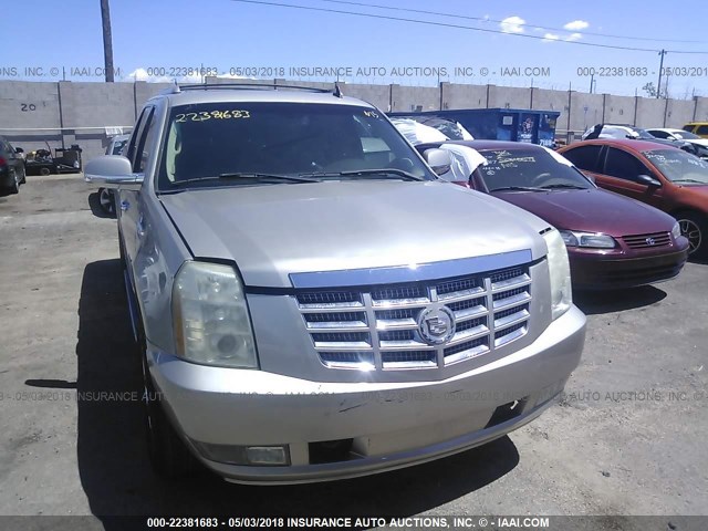 3GYFK62878G122687 - 2008 CADILLAC ESCALADE EXT TAN photo 6