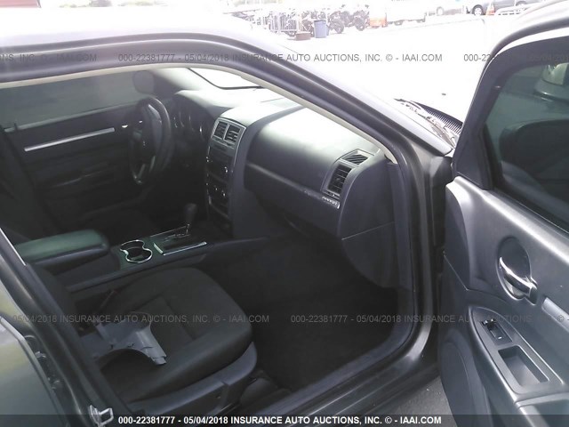 2B3CA3CV7AH236856 - 2010 DODGE CHARGER SXT GRAY photo 5