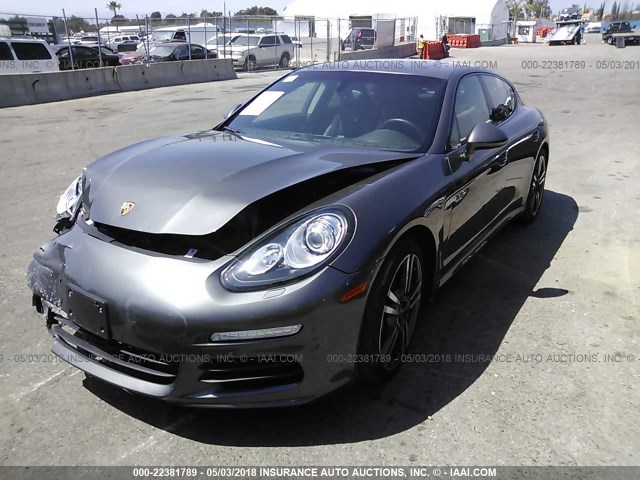 WP0AA2A75EL015379 - 2014 PORSCHE PANAMERA 2/4 GRAY photo 2