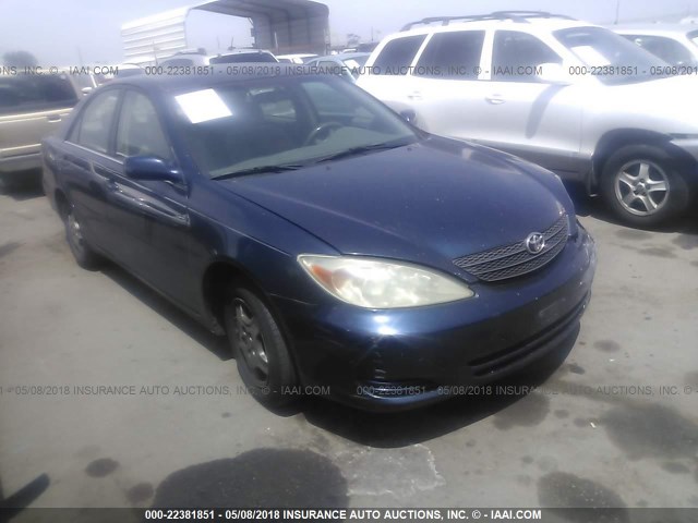 JTDBE32K520099895 - 2002 TOYOTA CAMRY LE/XLE/SE Dark Blue photo 1