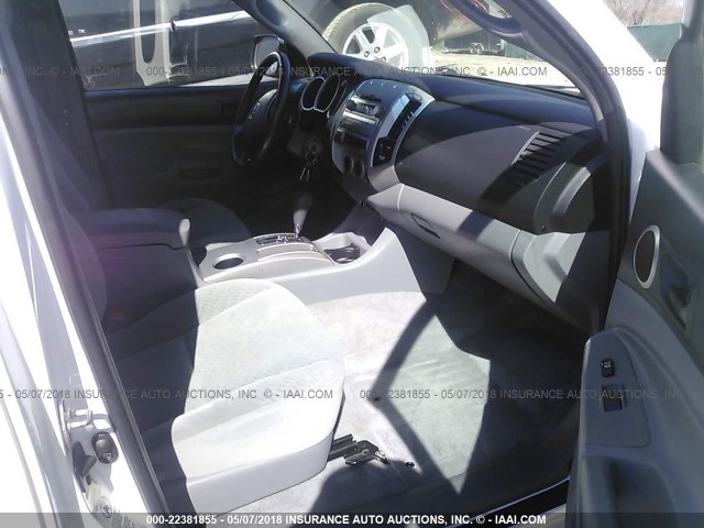 5TETX22N29Z645940 - 2009 TOYOTA TACOMA ACCESS CAB Weiß Foto 5