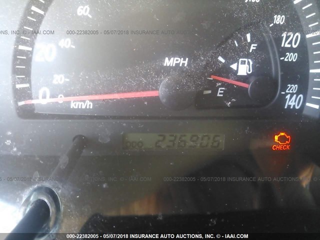 4T1BE32K62U052900 - 2002 TOYOTA CAMRY LE/XLE/SE თეთრი ფოტო 7