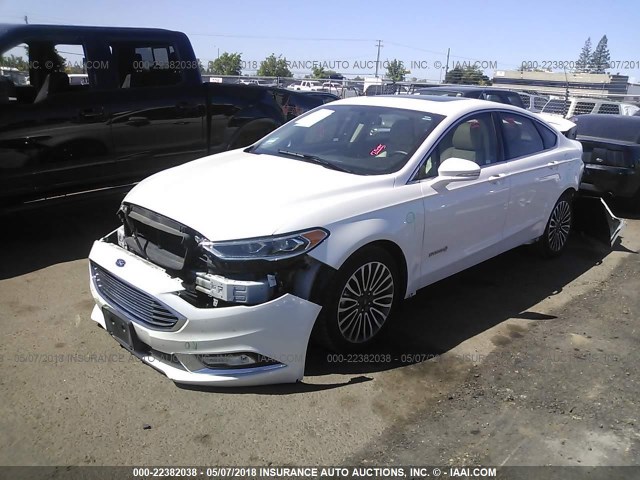 3FA6P0RU7HR253197 - 2017 FORD FUSION TITANIUM HEV WHITE photo 2