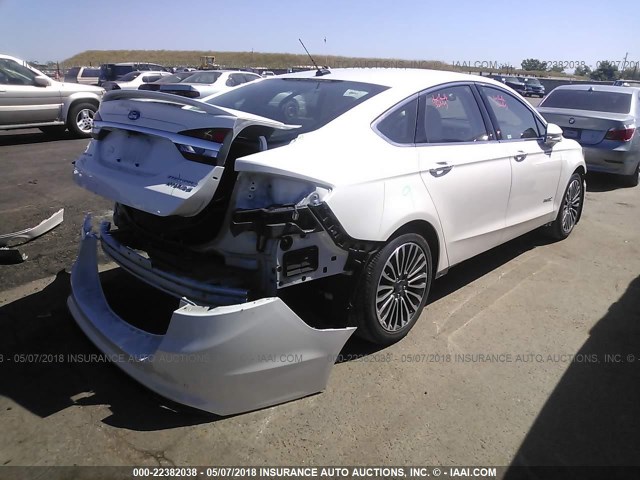 3FA6P0RU7HR253197 - 2017 FORD FUSION TITANIUM HEV WHITE photo 4