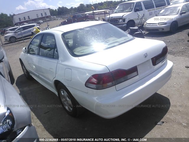 1HGCG16522A044906 - 2002 HONDA ACCORD EX WHITE photo 3