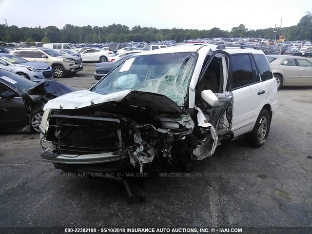 2HKYF18494H542589 - 2004 HONDA PILOT EX WHITE photo 2