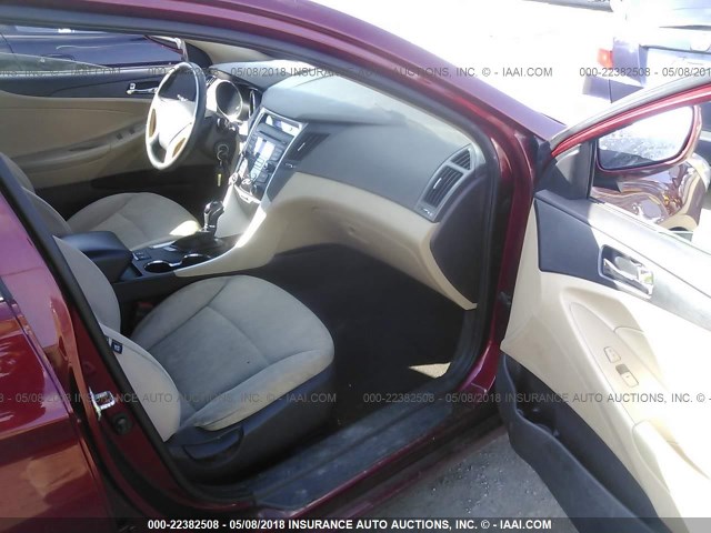 5NPEB4AC6DH625950 - 2013 HYUNDAI SONATA GLS RED photo 5