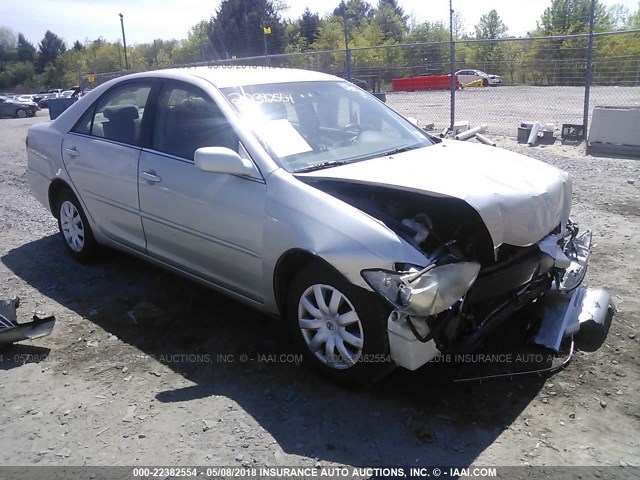 4T1BE30K46U107952 - 2006 TOYOTA CAMRY LE/XLE/SE 银色 照片 1