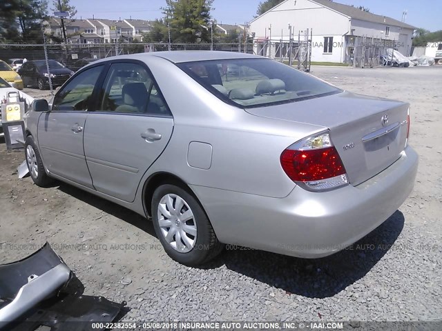 4T1BE30K46U107952 - 2006 TOYOTA CAMRY LE/XLE/SE 银色 照片 3