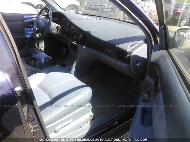 2G4WF5213W1546408 - 1998 BUICK REGAL GS BLUE photo 5