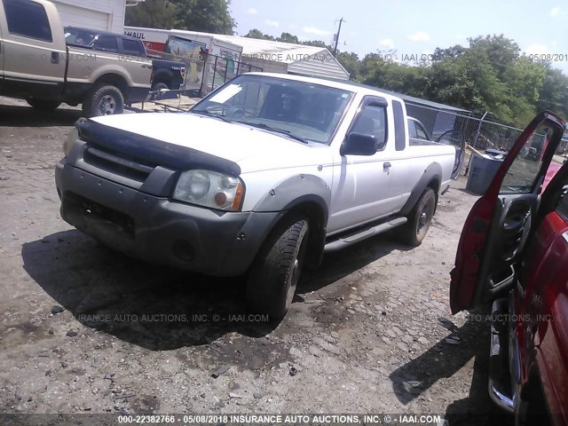 1N6ED26Y01C393868 - 2001 NISSAN FRONTIER KING CAB XE/KING CAB SE WHITE photo 2