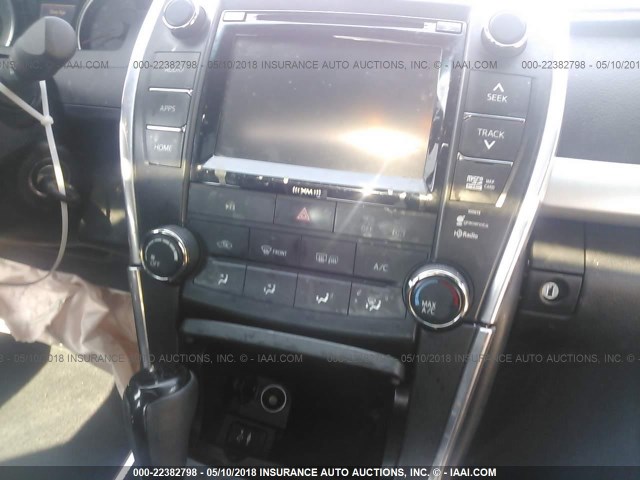 4T1BF1FK5HU418303 - 2017 TOYOTA CAMRY LE/XLE/SE/XSE 黑色 照片 6