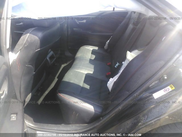 4T1BF1FK5HU418303 - 2017 TOYOTA CAMRY LE/XLE/SE/XSE 黑色 照片 8