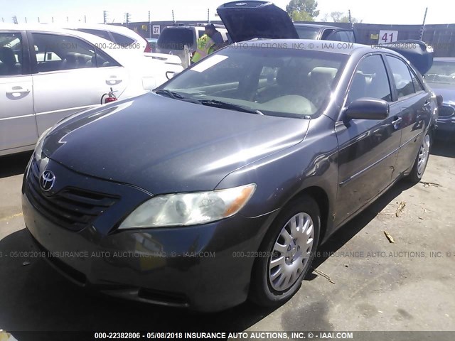 4T1BE46K79U393488 - 2009 TOYOTA CAMRY SE/LE/XLE GRAY photo 2