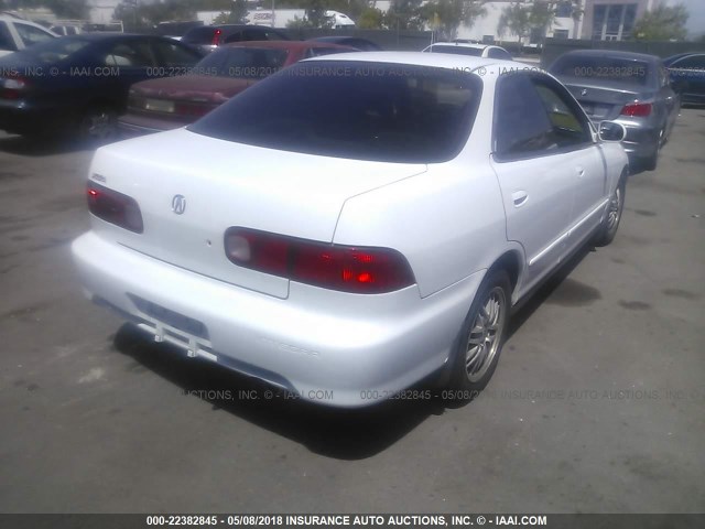 JH4DB7653XS004581 - 1999 ACURA INTEGRA LS WHITE photo 4