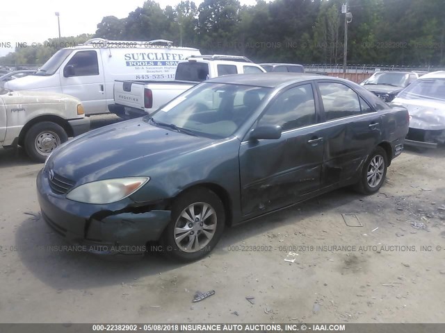 4T1BF32K04U068686 - 2004 TOYOTA CAMRY LE/XLE/SE GREEN photo 2