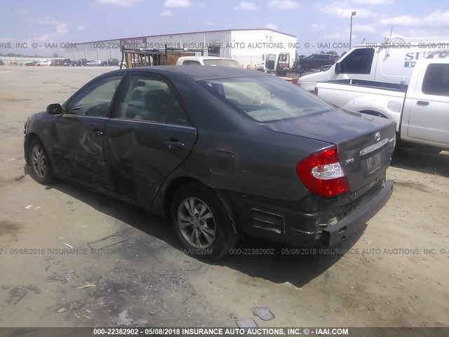 4T1BF32K04U068686 - 2004 TOYOTA CAMRY LE/XLE/SE GREEN photo 3