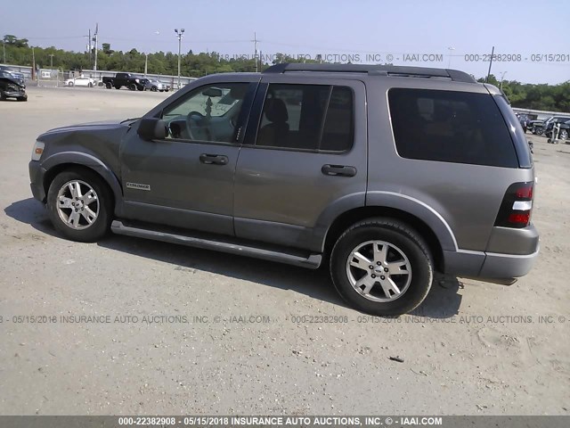 1FMEU63E96UA83378 - 2006 FORD EXPLORER XLT GOLD photo 3