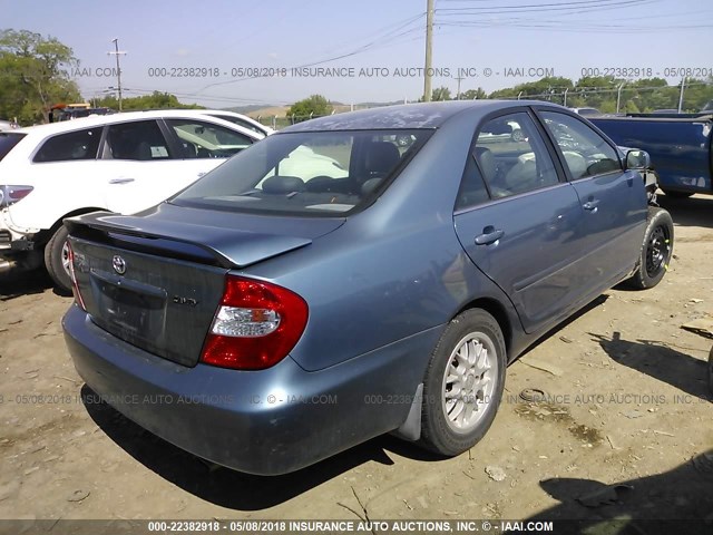 4T1BE32K93U676837 - 2003 TOYOTA CAMRY LE/XLE/SE ლურჯი ფოტო 4
