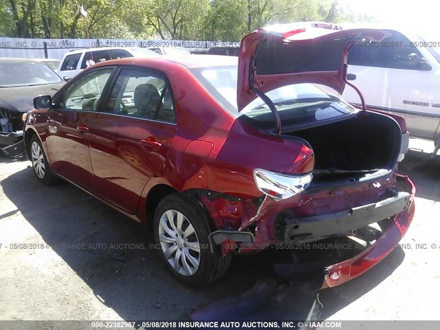 5YFBU4EE3DP099868 - 2013 TOYOTA COROLLA S/LE RED photo 3