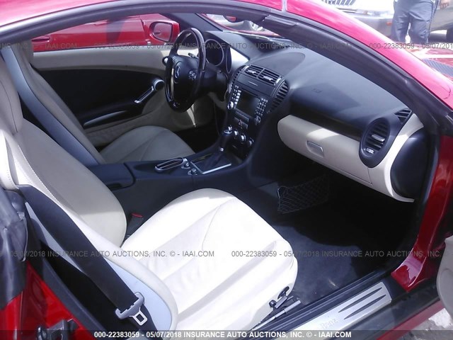 WDBWK54F87F157331 - 2007 MERCEDES-BENZ SLK 280 RED photo 5