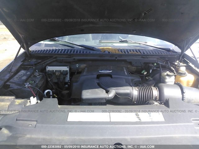1FMFU16L63LA56383 - 2003 FORD EXPEDITION XLT ნაცრისფერი ფოტო 10
