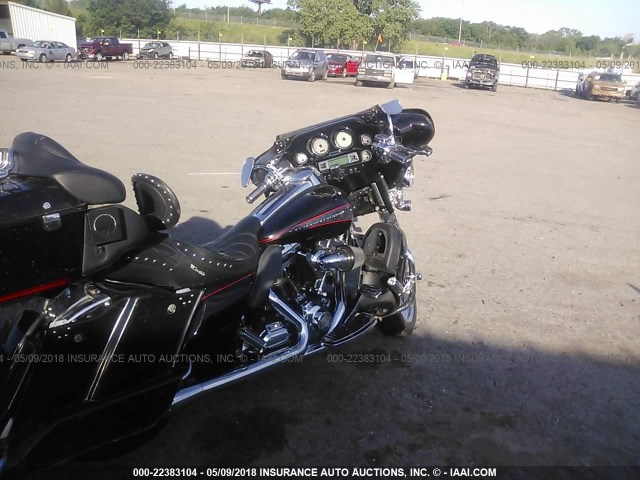 1HD1FC4169Y623918 - 2009 HARLEY-DAVIDSON FLHTCU BLACK photo 4