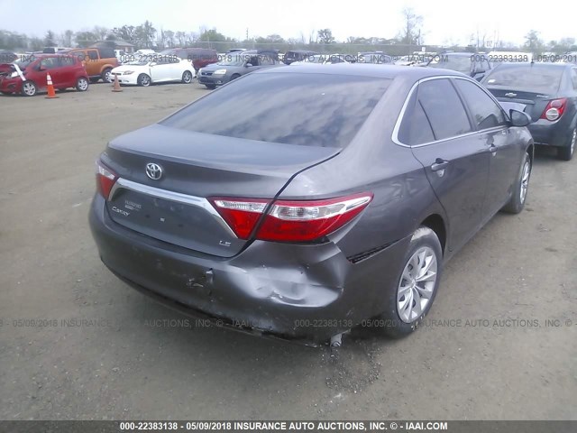 4T4BF1FK4GR578189 - 2016 TOYOTA CAMRY LE/XLE/SE/XSE GRAY photo 4