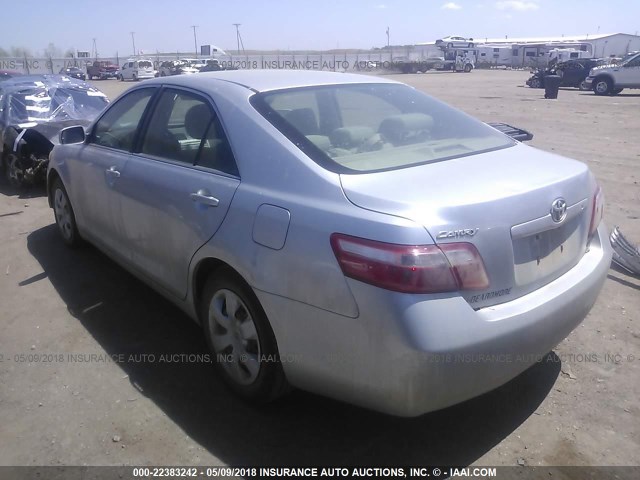 JTNBE46K373000962 - 2007 TOYOTA CAMRY NEW GENERAT CE/LE/XLE/SE SILVER photo 3