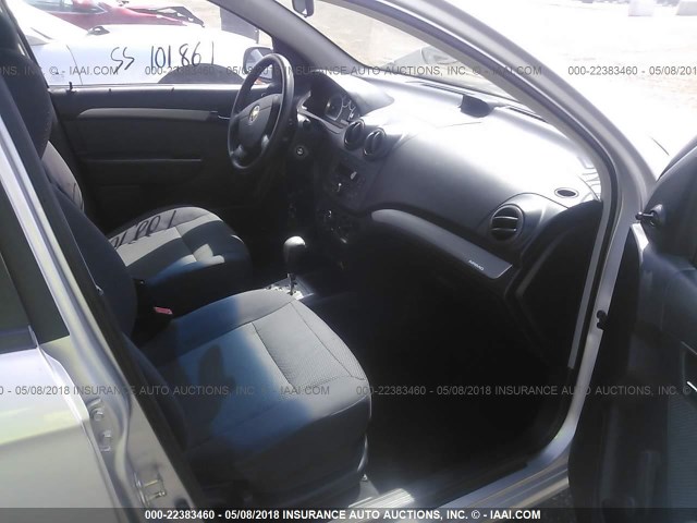 KL1TD56637B128491 - 2007 CHEVROLET AVEO LS GRAY photo 5
