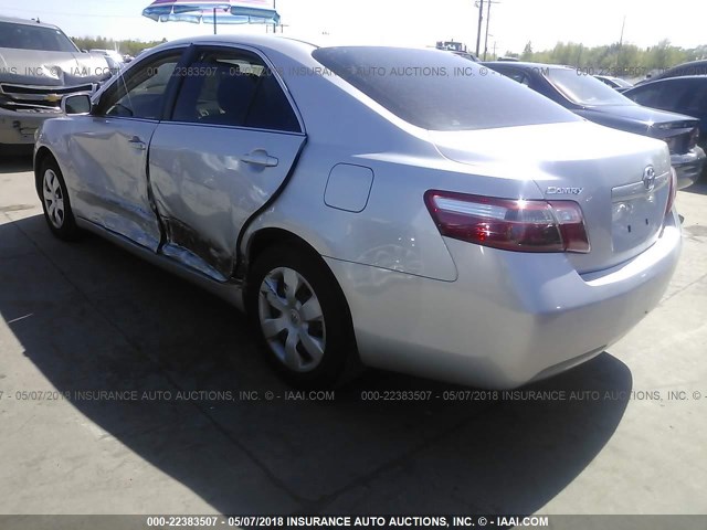 4T1BE46K27U590257 - 2007 TOYOTA CAMRY NEW GENERAT CE/LE/XLE/SE SILVER photo 3