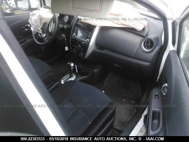 3N1CE2CP5GL366197 - 2016 NISSAN VERSA NOTE S/S PLUS/SV/SL/SR WHITE photo 5