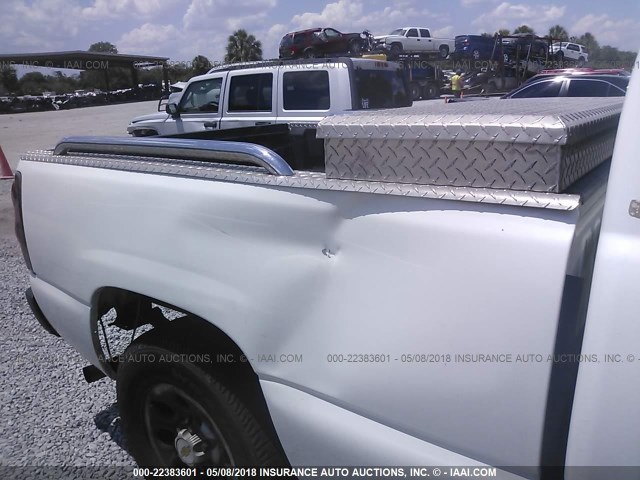 2GCEC19X931282909 - 2003 CHEVROLET SILVERADO C1500 WHITE photo 6