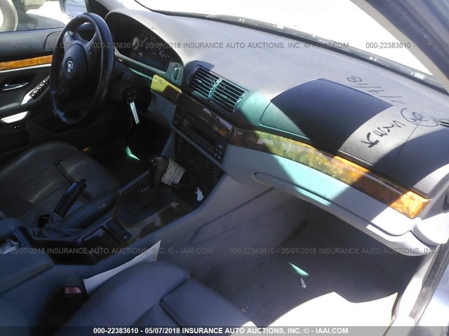 WBADT63462CH90058 - 2002 BMW 530 I AUTOMATIC Light Blue photo 5