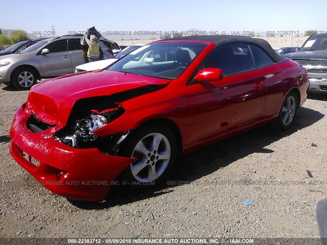 4T1FA38P46U091541 - 2006 TOYOTA CAMRY SOLARA SE/SLE RED photo 2