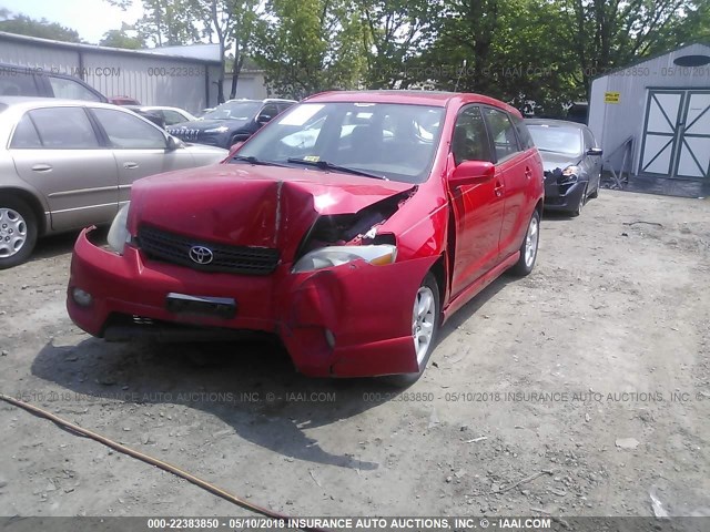 2T1LR30E35C550046 - 2005 TOYOTA COROLLA MATRIX XR RED photo 2
