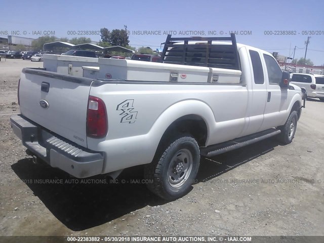 1FT7X3B65CEC67560 - 2012 FORD F350 SUPER DUTY WHITE photo 4