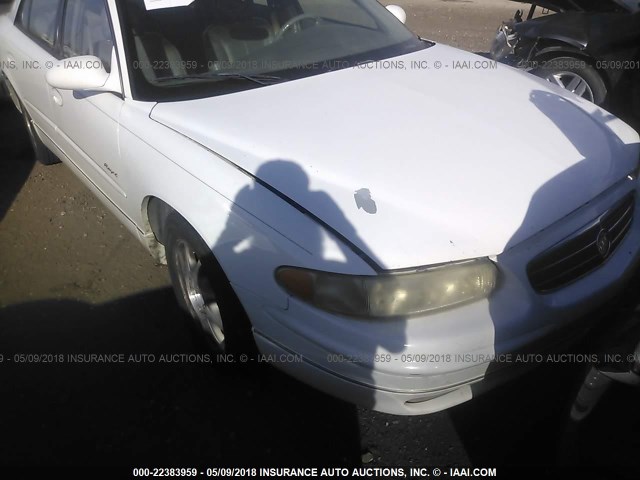 2G4WB52K3X1475605 - 1999 BUICK REGAL LS/LSE WHITE photo 6