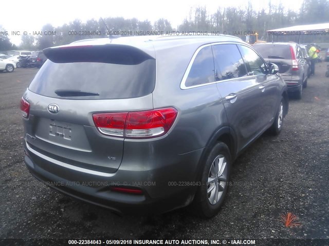 5XYPGDA50GG135737 - 2016 KIA SORENTO LX/L GRAY photo 4