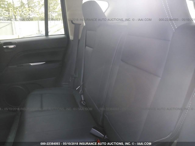 1C4NJDEB0GD696916 - 2016 JEEP COMPASS LATITUDE 黑色 照片 8