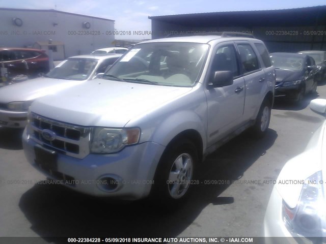 1FMCU02Z68KA05969 - 2008 FORD ESCAPE XLS SILVER photo 2