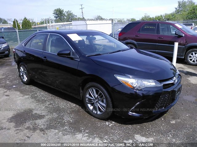 4T1BF1FK9HU623266 - 2017 TOYOTA CAMRY LE/XLE/SE/XSE BLACK photo 1