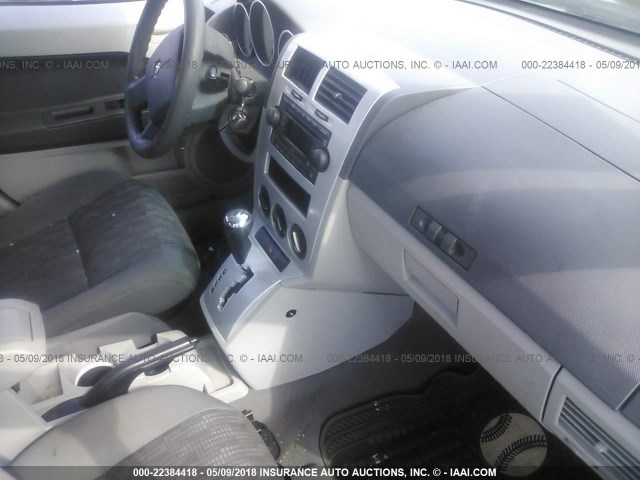 1B3HB48B47D306472 - 2007 DODGE CALIBER SXT SILVER photo 5